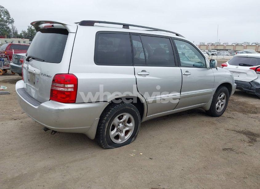 Photo 4 of 2002 Toyota Highlander (VIN JTEGD21A520038487)