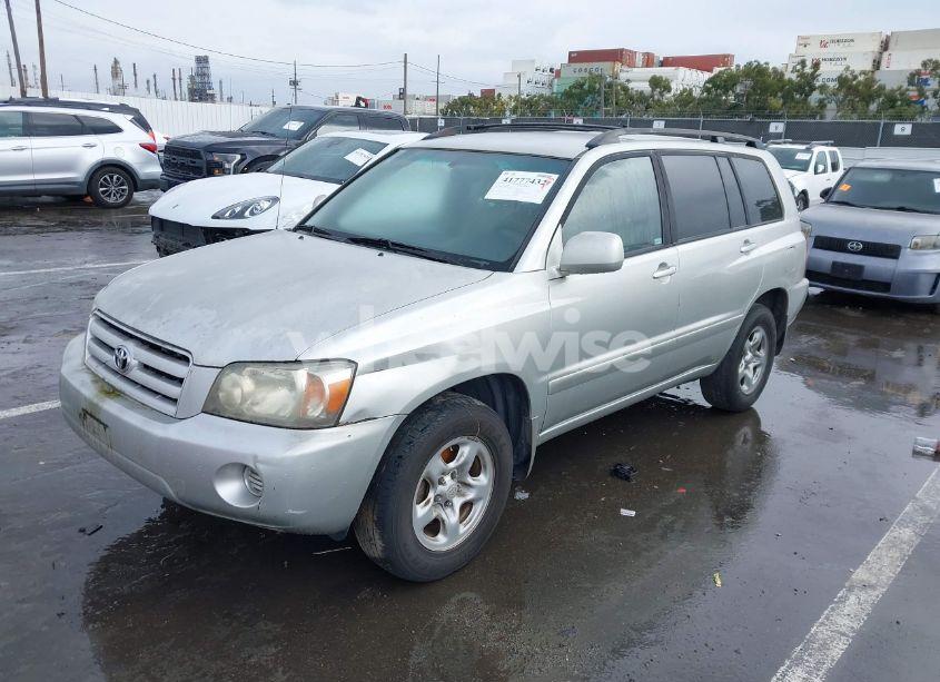 Photo 2 of 2004 Toyota Highlander (VIN JTEGD21A740090013)