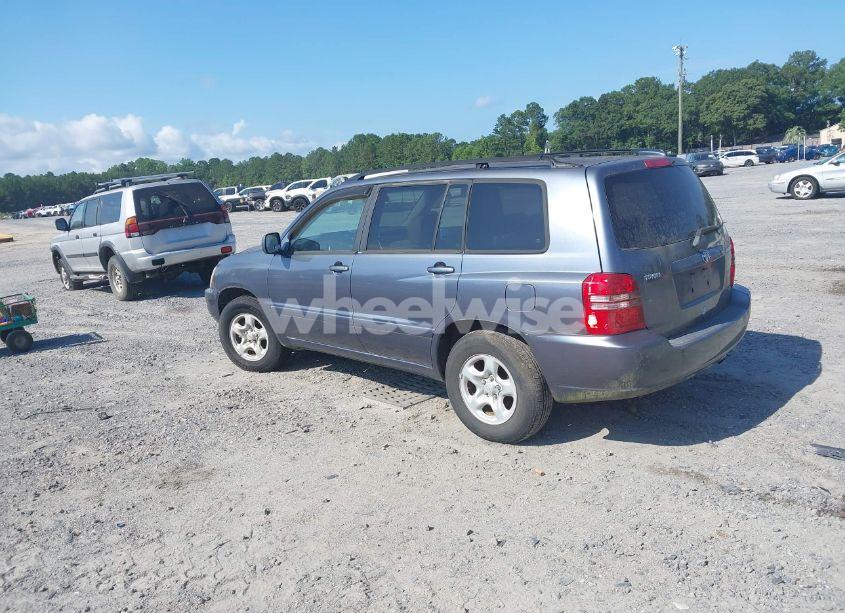 Photo 3 of 2003 Toyota Highlander (VIN JTEGD21A830066009)