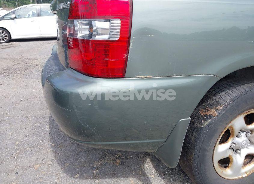 Photo 12 of 2005 Toyota Highlander (VIN JTEGD21A850131282)