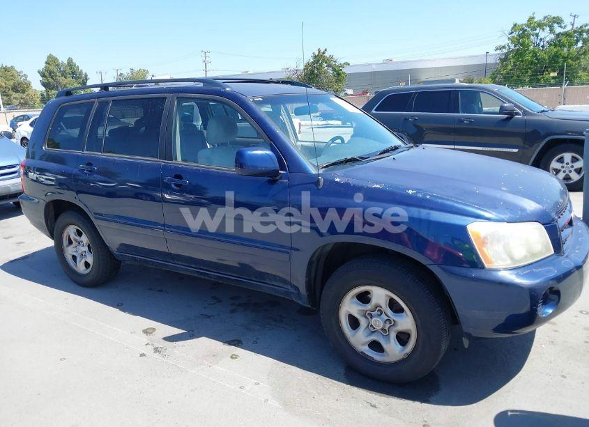 2002 Toyota Highlander (VIN JTEGD21A920033132) main photo