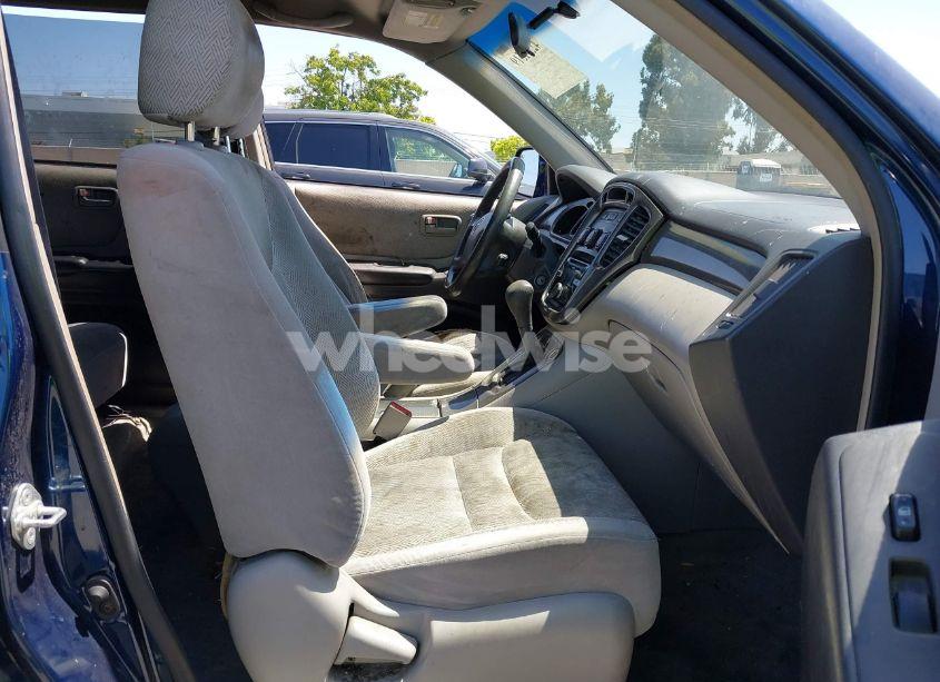 Photo 5 of 2002 Toyota Highlander (VIN JTEGD21A920033132)