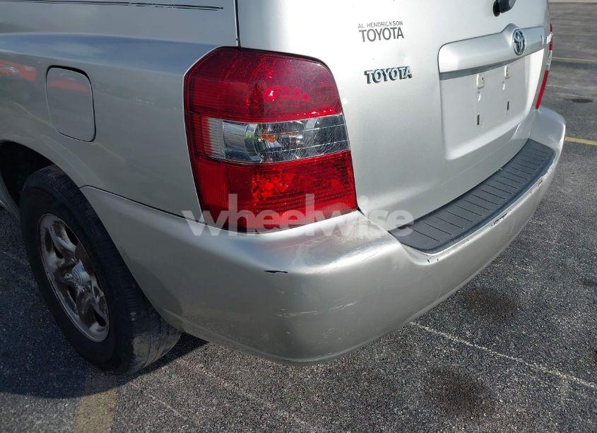 Photo 12 of 2005 Toyota Highlander (VIN JTEGD21A950106052)