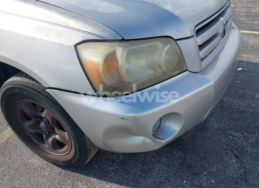 Photo 16 of 2005 Toyota Highlander (VIN JTEGD21A950106052)