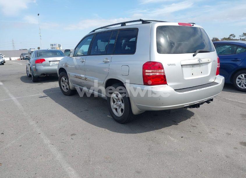 Photo 3 of 2002 Toyota Highlander (VIN JTEGD21AX20028215)