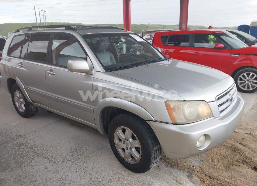 2003 Toyota Highlander LIMITED V6 (VIN JTEGF21A030106982) main photo