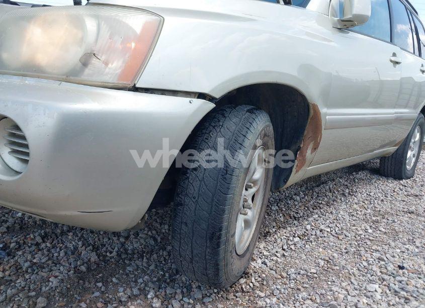 Photo 6 of 2003 Toyota Highlander V6 (VIN JTEGF21A030108389)