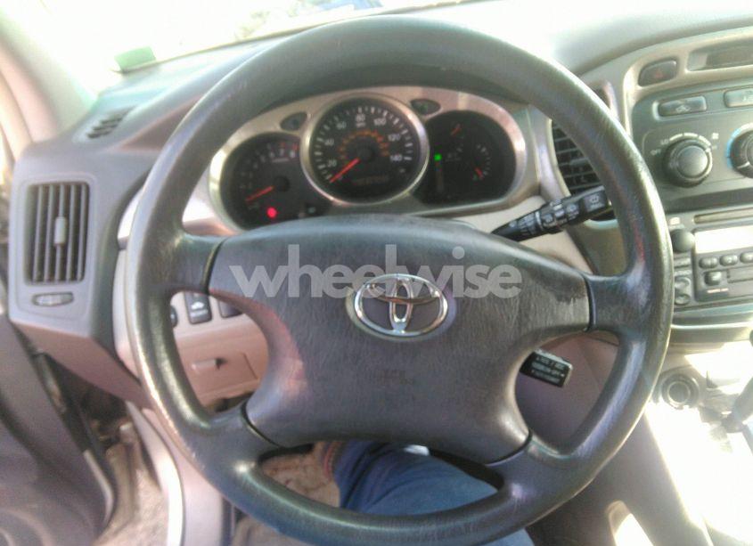 Photo 6 of 2002 Toyota Highlander V6 (VIN JTEGF21A220059842)