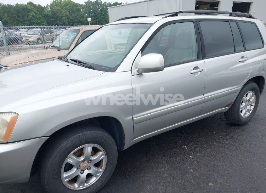Photo 2 of 2002 Toyota Highlander V6 (VIN JTEGF21A520038192)
