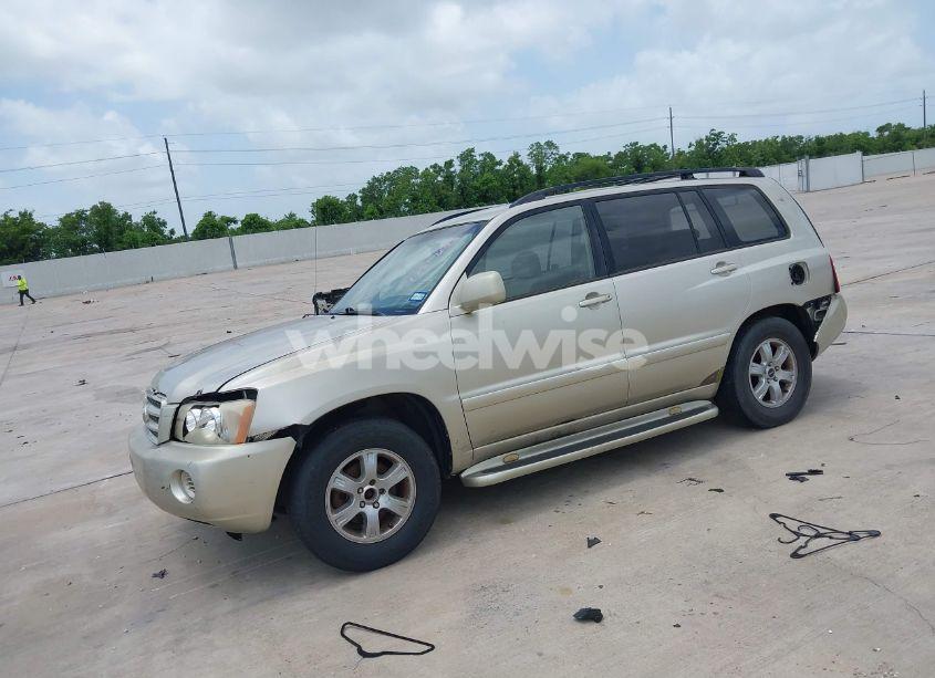 Photo 2 of 2002 Toyota Highlander V6 (VIN JTEGF21A520068020)