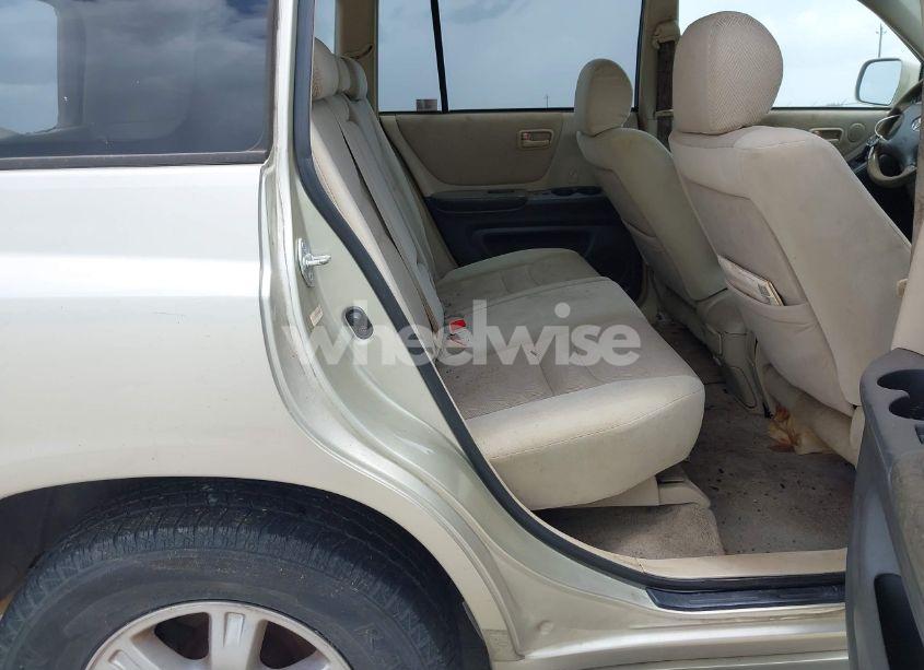 Photo 8 of 2002 Toyota Highlander V6 (VIN JTEGF21A520068020)