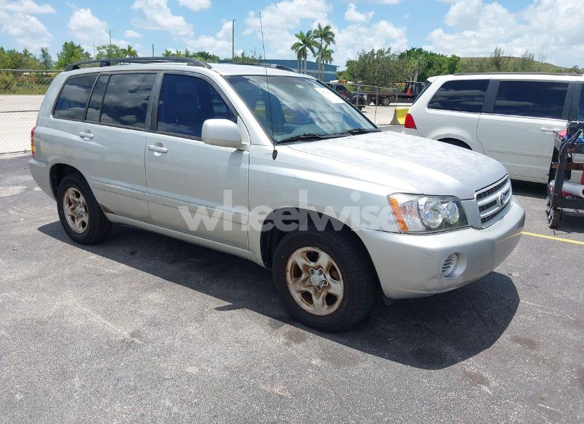 2003 Toyota Highlander V6 (VIN JTEGF21A530095834) main photo