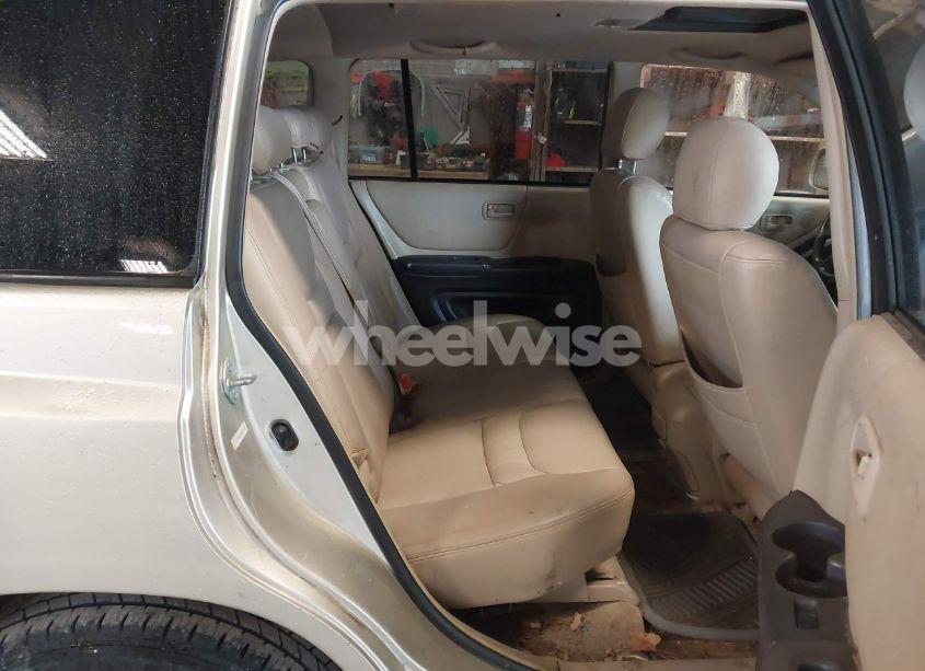 Photo 8 of 2003 Toyota Highlander V6 (VIN JTEGF21A730097259)