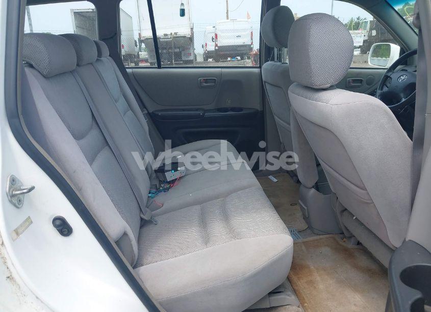 Photo 8 of 2001 Toyota Highlander V6 (VIN JTEGF21A810003807)