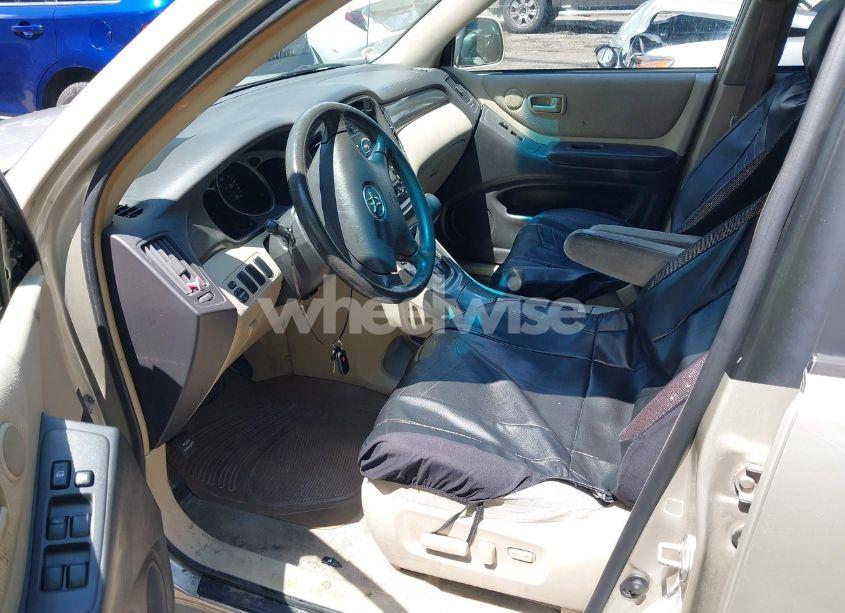 Photo 5 of 2002 Toyota Highlander V6 (VIN JTEGF21A820040227)