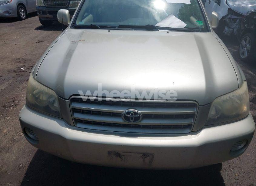 Photo 6 of 2003 Toyota Highlander V6 (VIN JTEGF21A930104230)