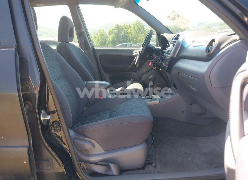 Photo 5 of 2002 Toyota Rav4 (VIN JTEGH20V920078211)