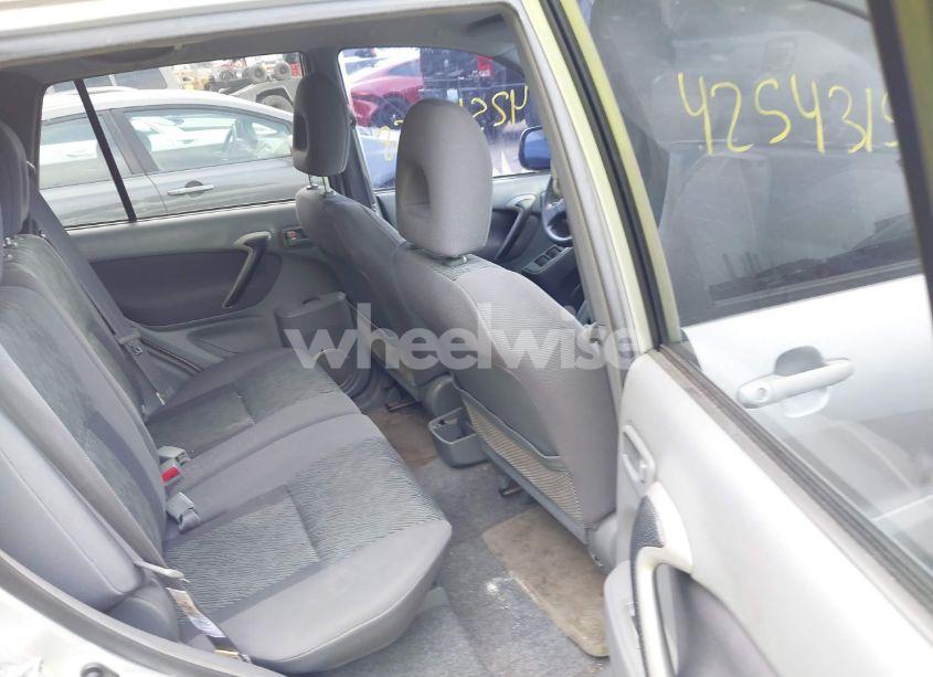Photo 8 of 2002 Toyota Rav4 (VIN JTEGH20V926000816)