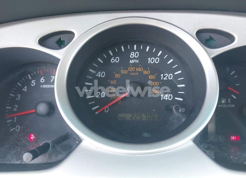 Photo 7 of 2005 Toyota Highlander V6 (VIN JTEGP21A050045410)