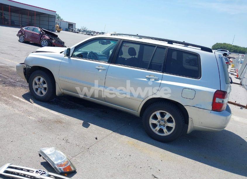 Photo 3 of 2007 Toyota Highlander V6 (VIN JTEGP21A270129649)