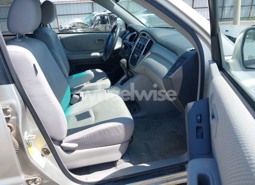 Photo 5 of 2007 Toyota Highlander V6 (VIN JTEGP21A270129649)