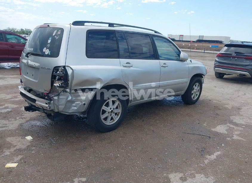 Photo 4 of 2007 Toyota Highlander V6 (VIN JTEGP21A370126601)