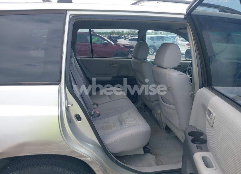 Photo 8 of 2007 Toyota Highlander V6 (VIN JTEGP21A370126601)