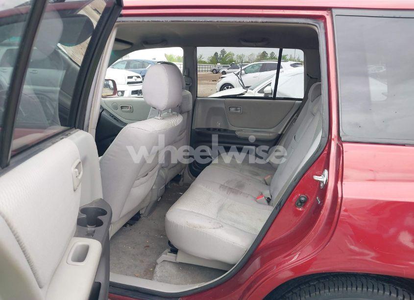 Photo 8 of 2005 Toyota Highlander V6 (VIN JTEGP21A450079978)