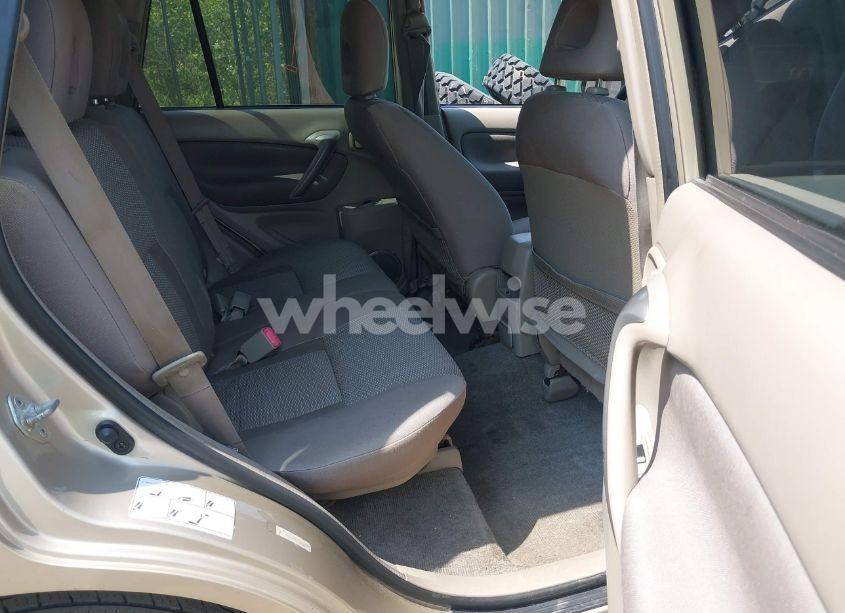 Photo 8 of 2004 Toyota Rav4 (VIN JTEHD20V040013458)