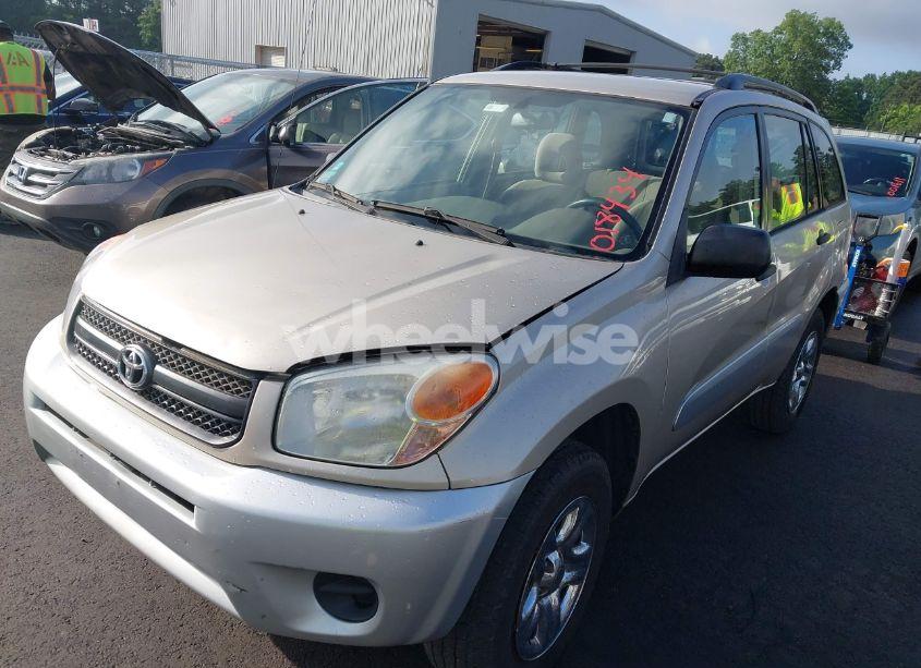 Photo 2 of 2004 Toyota Rav4 (VIN JTEHD20V040018434)