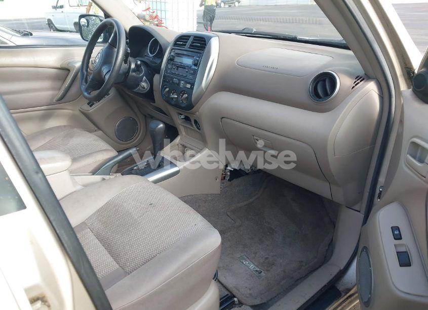 Photo 5 of 2004 Toyota Rav4 (VIN JTEHD20V040018434)