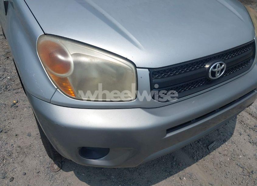 Photo 6 of 2004 Toyota Rav4 (VIN JTEHD20V046017488)