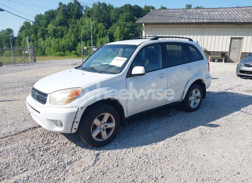 Photo 2 of 2004 Toyota Rav4 (VIN JTEHD20V240015888)