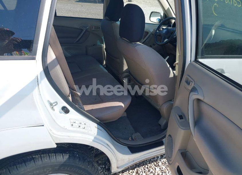 Photo 8 of 2004 Toyota Rav4 (VIN JTEHD20V240015888)