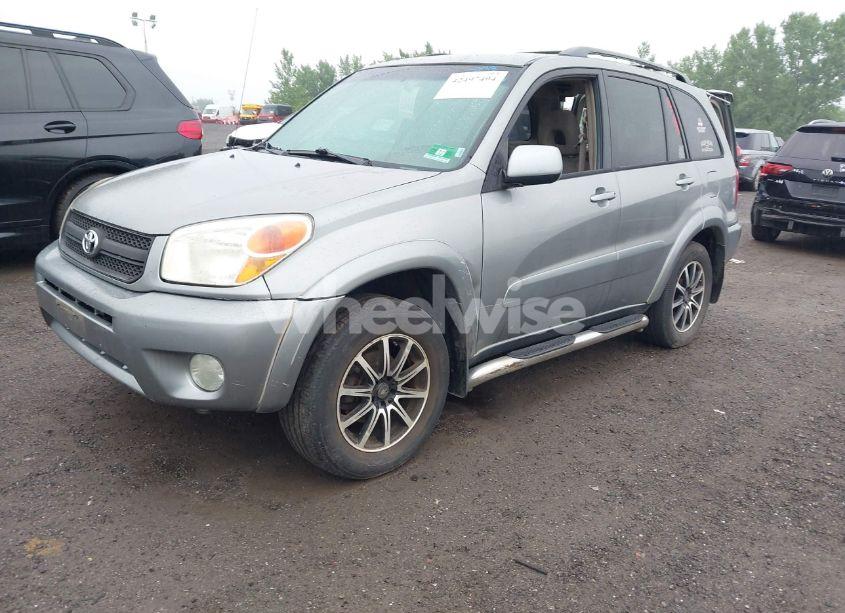 Photo 2 of 2004 Toyota Rav4 (VIN JTEHD20V440007842)