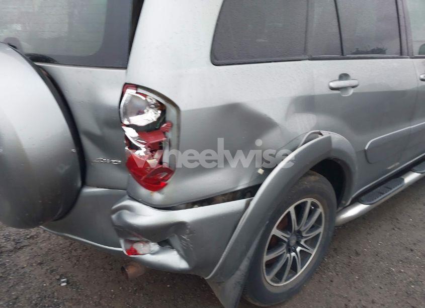 Photo 6 of 2004 Toyota Rav4 (VIN JTEHD20V440007842)