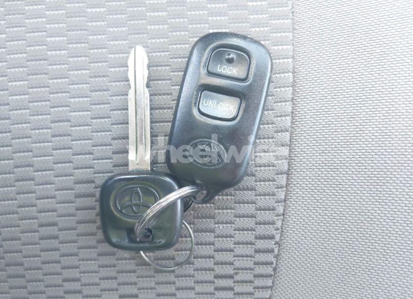 Photo 11 of 2004 Toyota Rav4 (VIN JTEHD20V440009557)