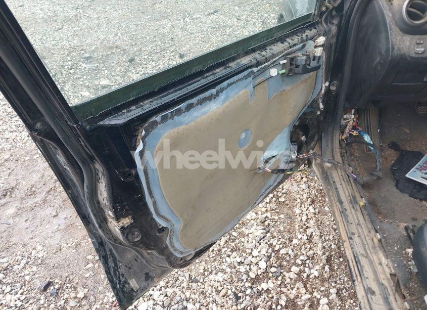 Photo 15 of 2004 Toyota Rav4 (VIN JTEHD20V440022406)