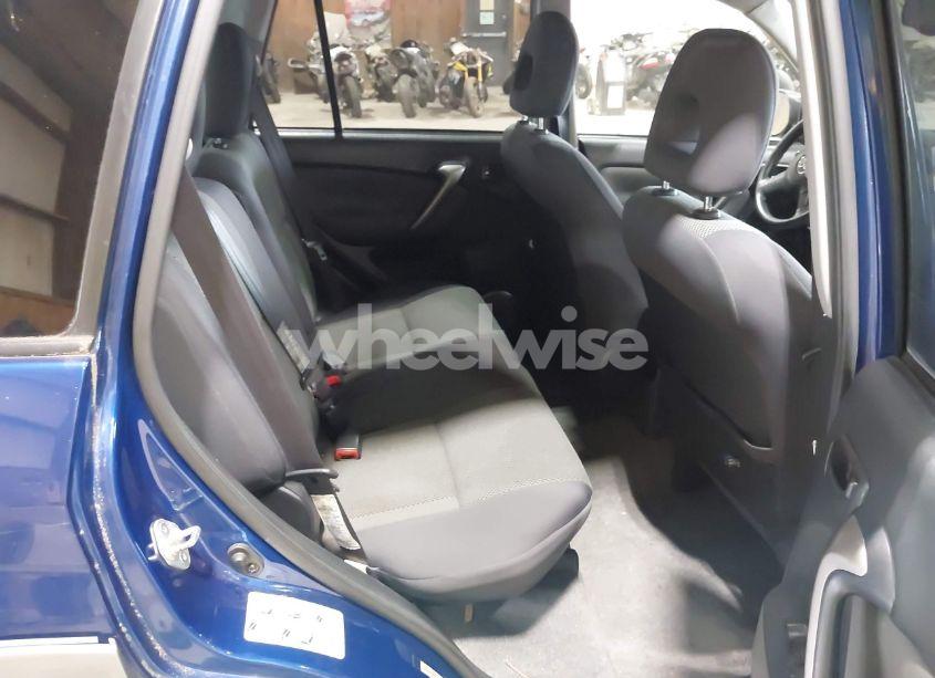 Photo 8 of 2004 Toyota Rav4 (VIN JTEHD20V446000354)