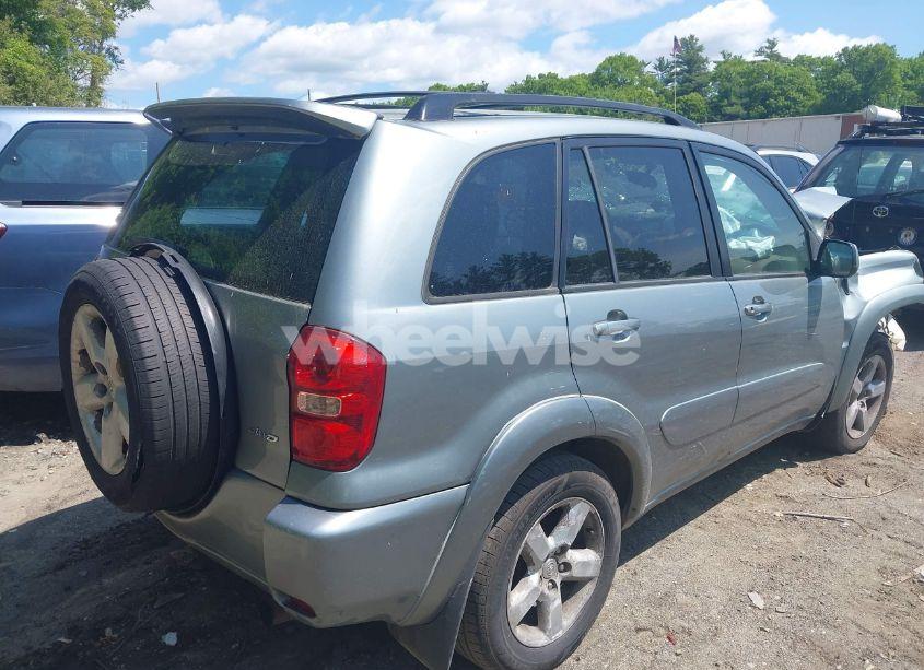 Photo 4 of 2005 Toyota Rav4 (VIN JTEHD20V450054807)