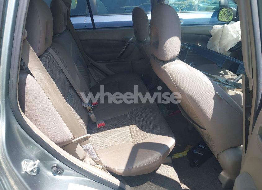 Photo 8 of 2005 Toyota Rav4 (VIN JTEHD20V450054807)