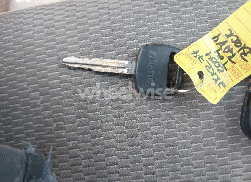 Photo 11 of 2004 Toyota Rav4 (VIN JTEHD20V640020995)