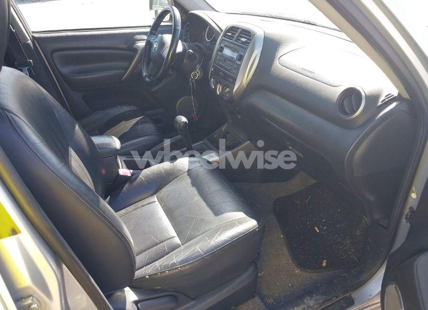 Photo 5 of 2004 Toyota Rav4 (VIN JTEHD20V746021103)