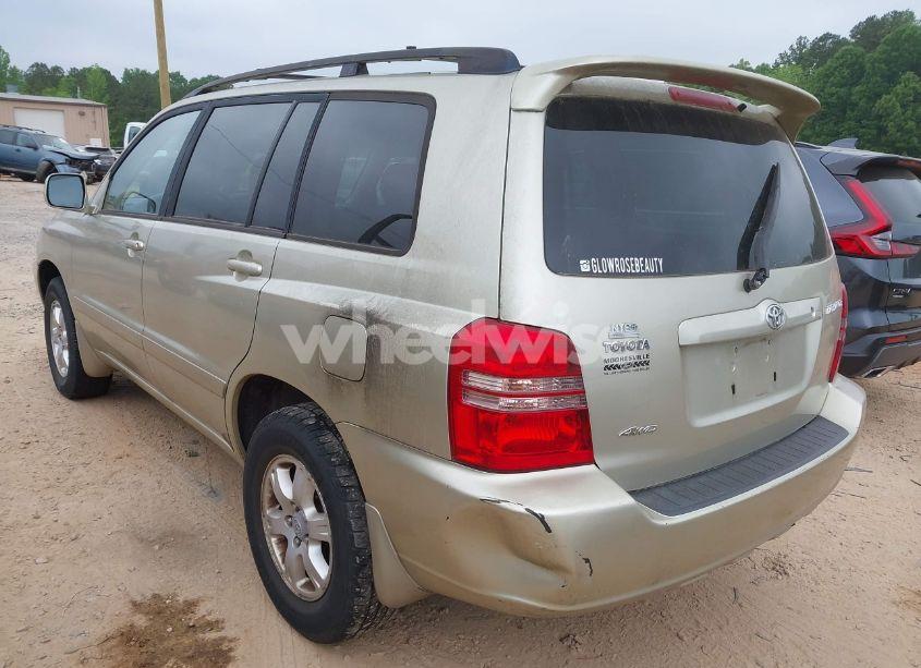 Photo 3 of 2003 Toyota Highlander (VIN JTEHD21A330024738)