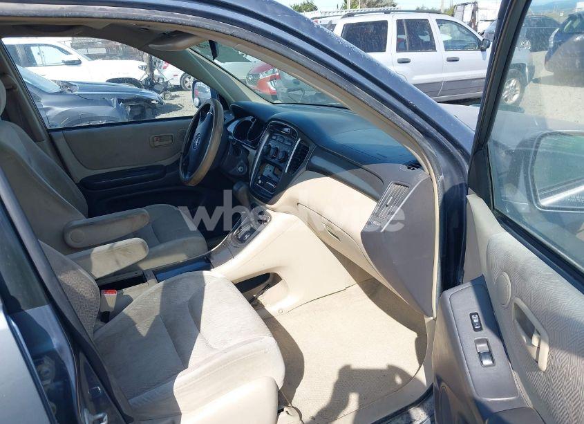 Photo 5 of 2002 Toyota Highlander V6 (VIN JTEHF21A120072988)