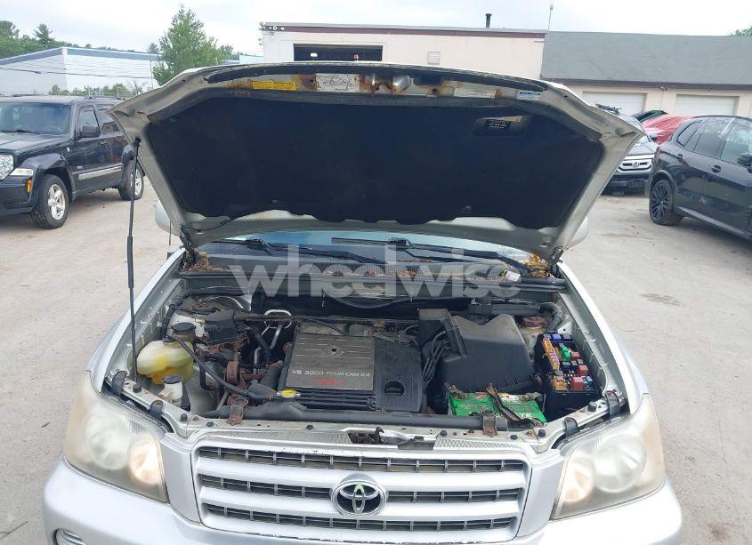 Photo 10 of 2003 Toyota Highlander V6 (VIN JTEHF21A130118885)