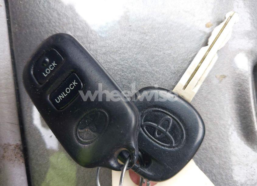 Photo 11 of 2003 Toyota Highlander V6 (VIN JTEHF21A130118885)