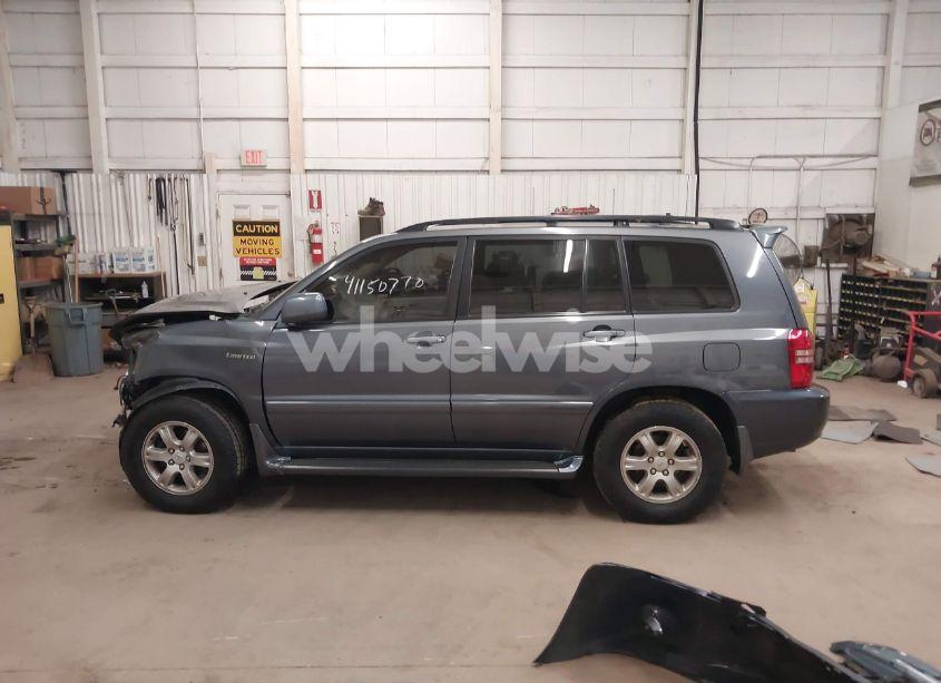 Photo 15 of 2002 Toyota Highlander LIMITED V6 (VIN JTEHF21A320054931)