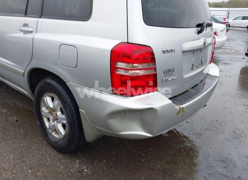 Photo 6 of 2003 Toyota Highlander V6 (VIN JTEHF21A430103216)