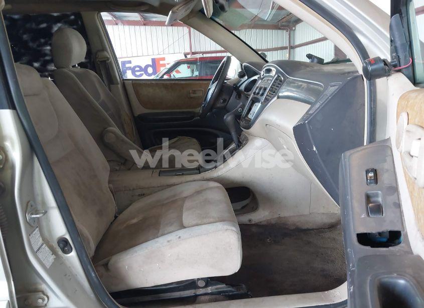 Photo 5 of 2002 Toyota Highlander V6 (VIN JTEHF21A520075134)